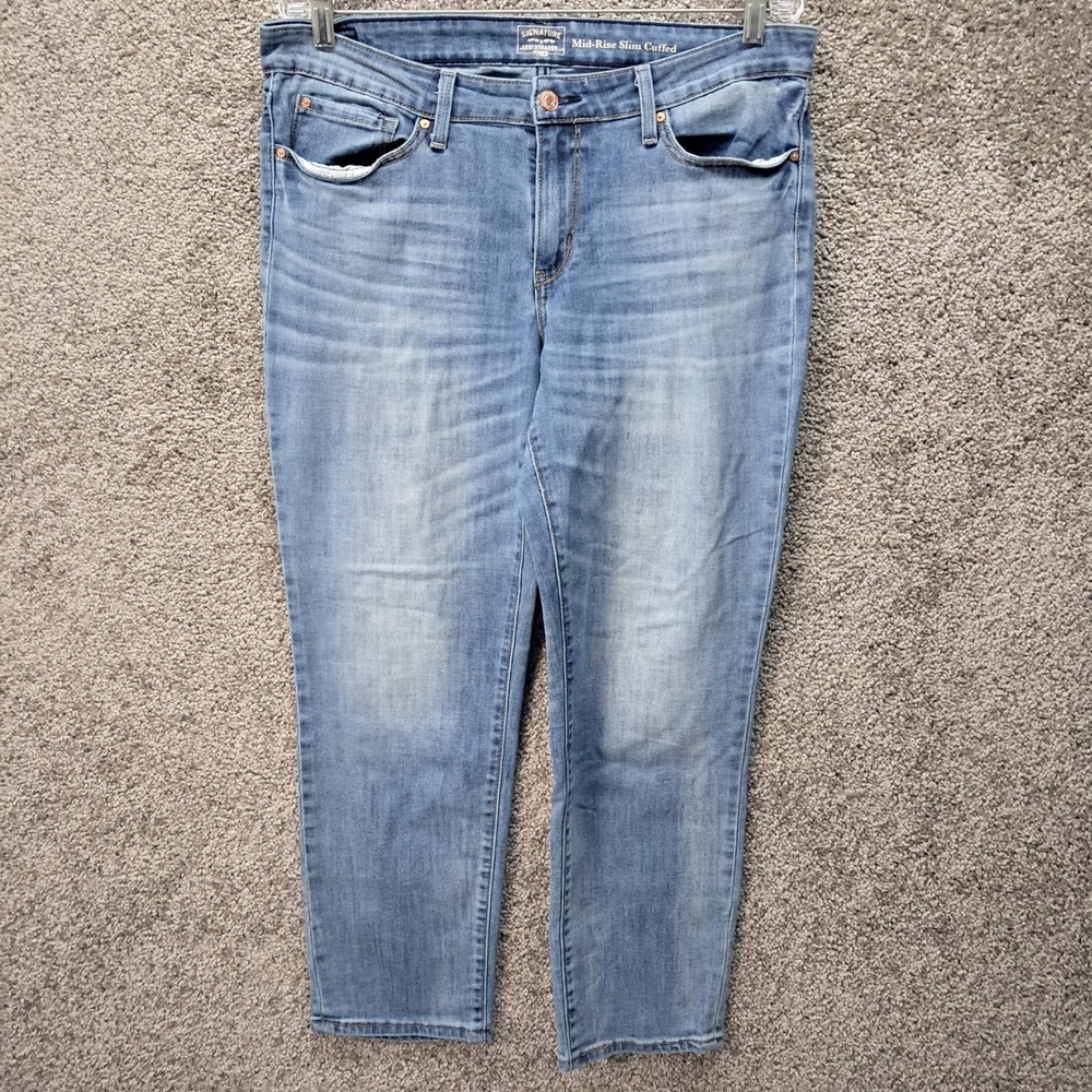 Signature by Levi Strauss Womens Mid-Rise Slim Cuffed Jeans Light Wash Blue 7012